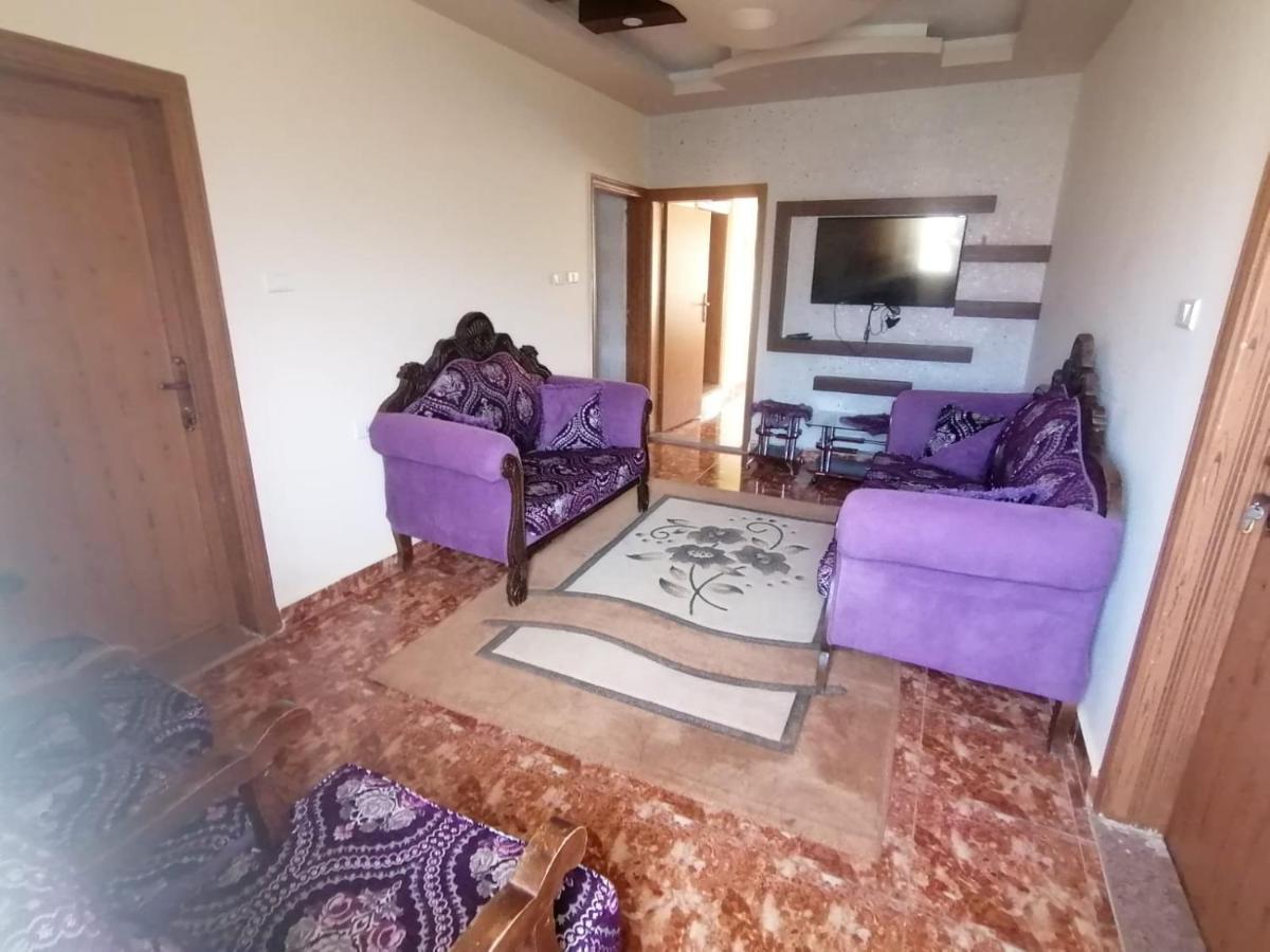 Farmer Stay Hostel Wadi Musa Bagian luar foto