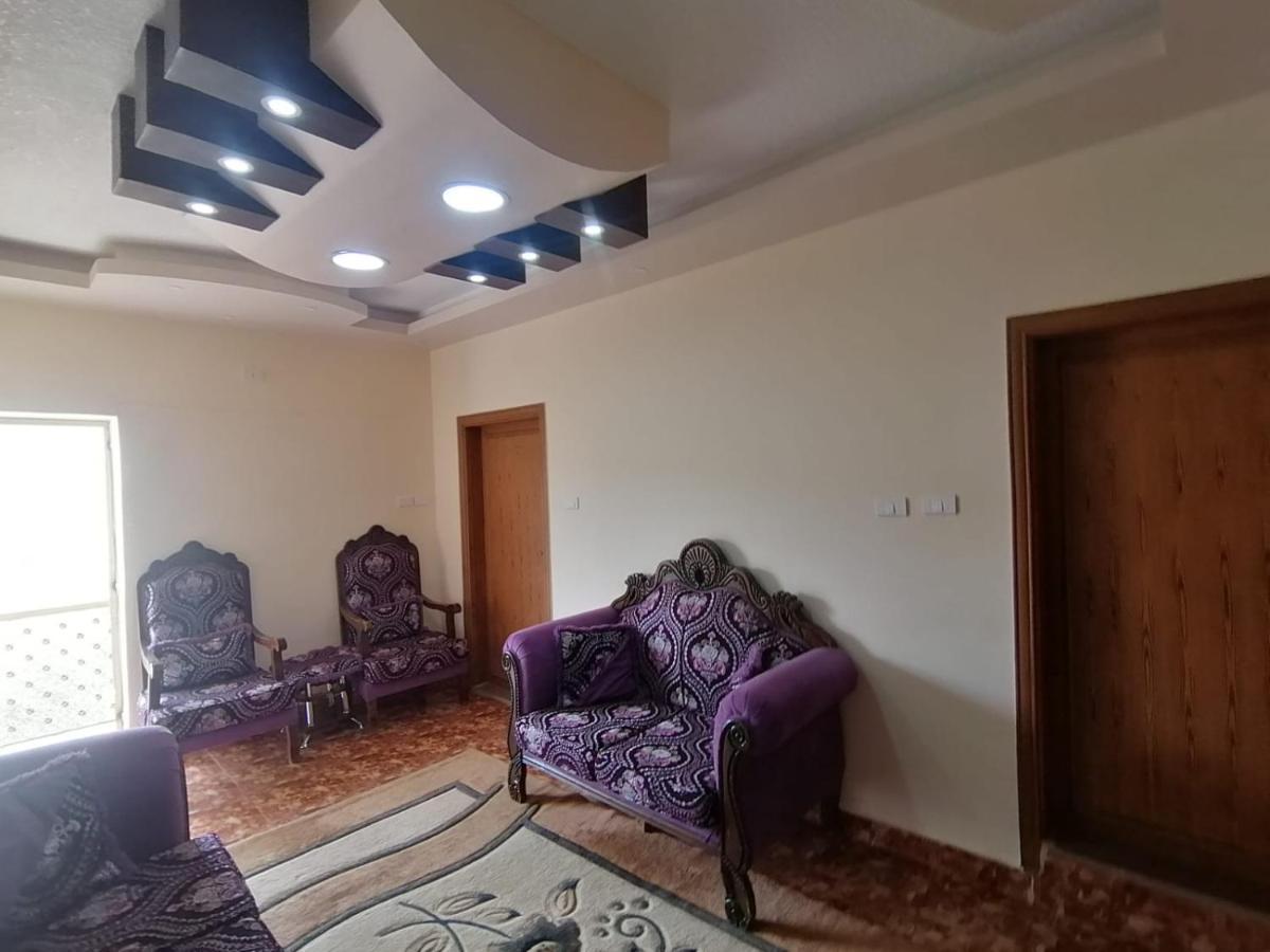 Farmer Stay Hostel Wadi Musa Bagian luar foto