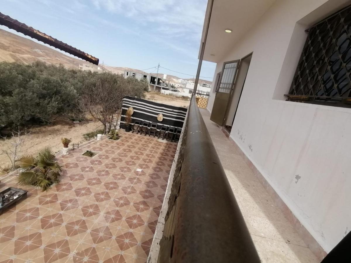 Farmer Stay Hostel Wadi Musa Bagian luar foto
