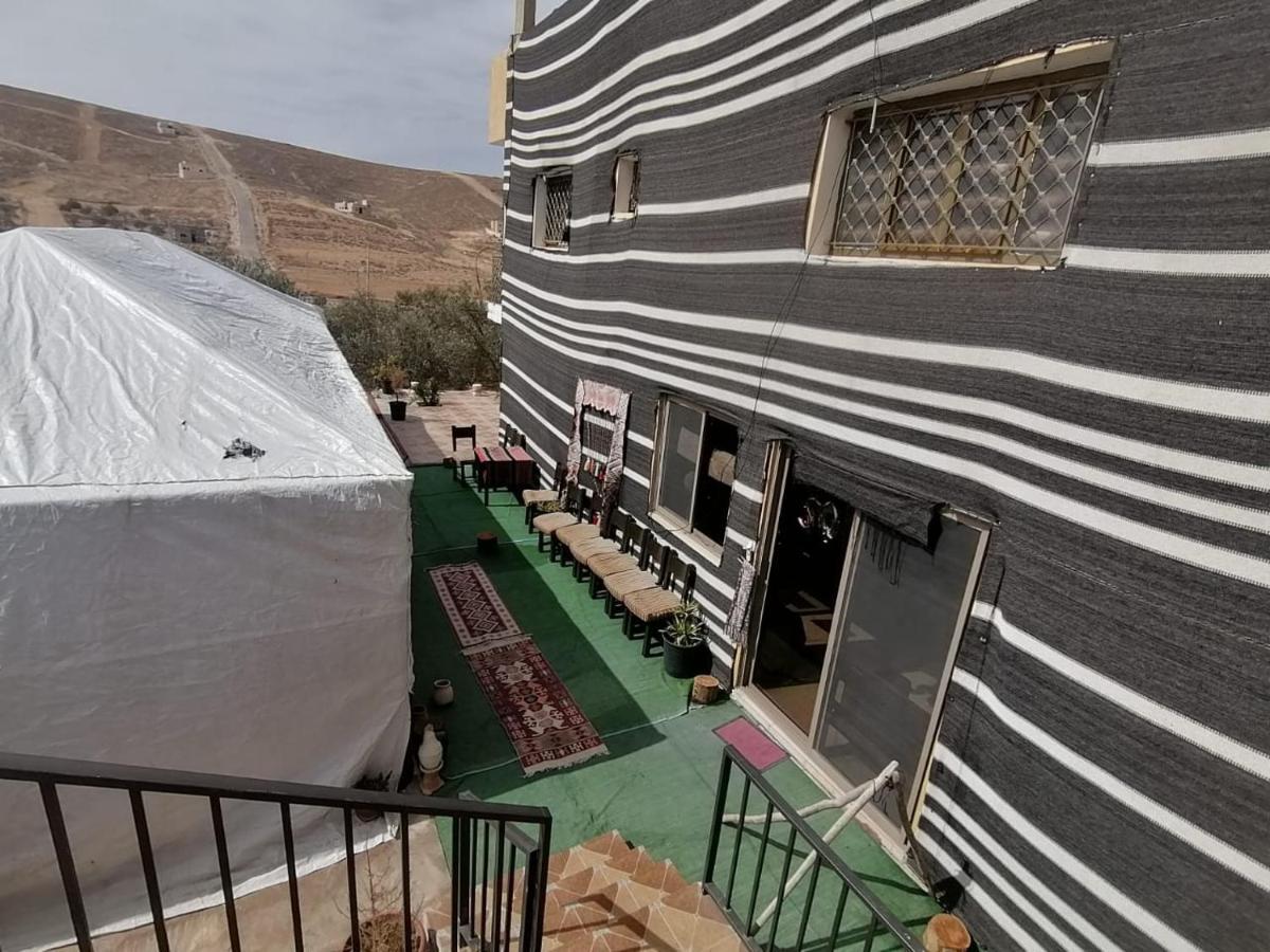 Farmer Stay Hostel Wadi Musa Bagian luar foto