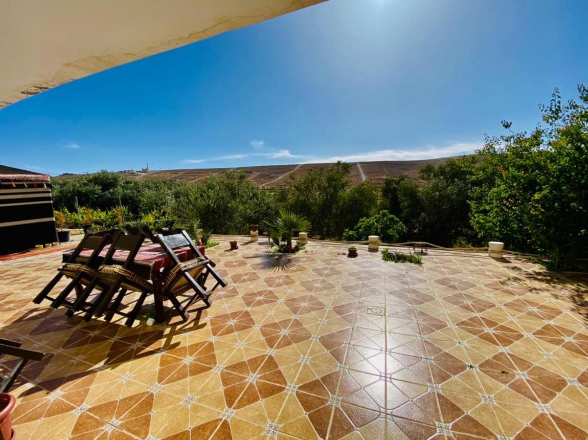 Farmer Stay Hostel Wadi Musa Bagian luar foto